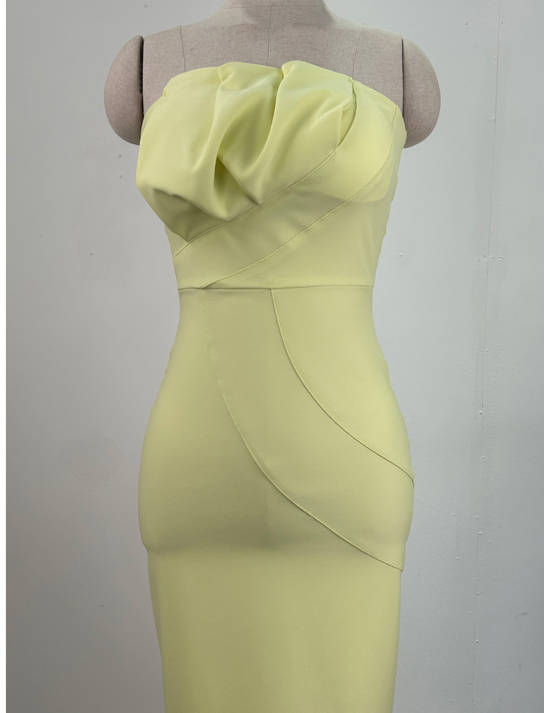 드레스 옐로우 색상 이미지-S303L24